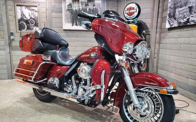 2009 Harley-Davidson® FLHTCU - Ultra Classic® Electra Glide®