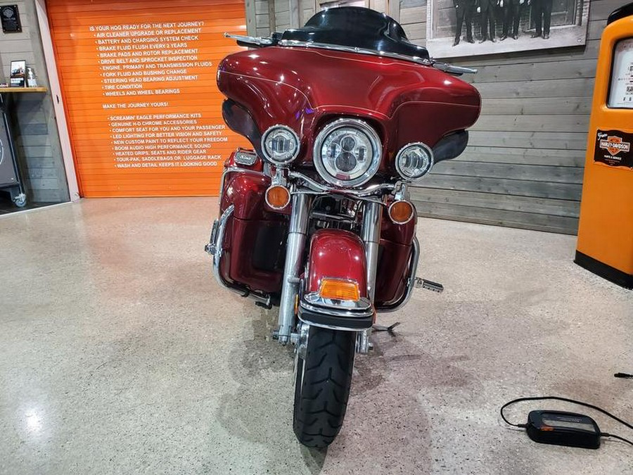 2009 Harley-Davidson® FLHTCU - Ultra Classic® Electra Glide®