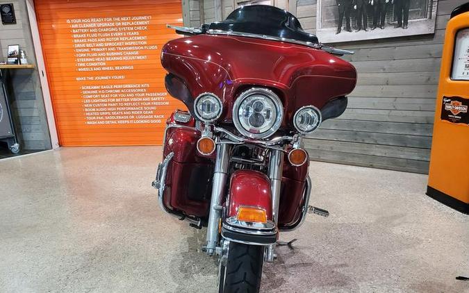 2009 Harley-Davidson® FLHTCU - Ultra Classic® Electra Glide®