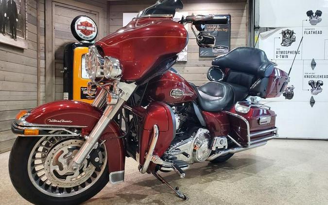 2009 Harley-Davidson® FLHTCU - Ultra Classic® Electra Glide®