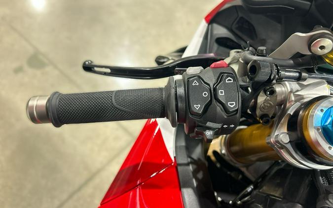 2025 Ducati PANIGALE V4 TRICOLORE