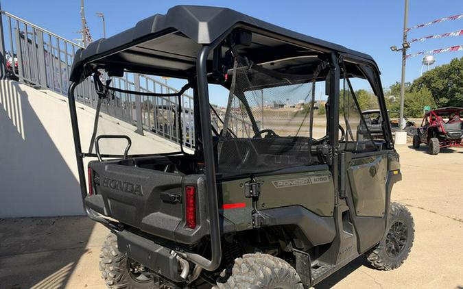 2026 Honda Pioneer 1000-5 Deluxe