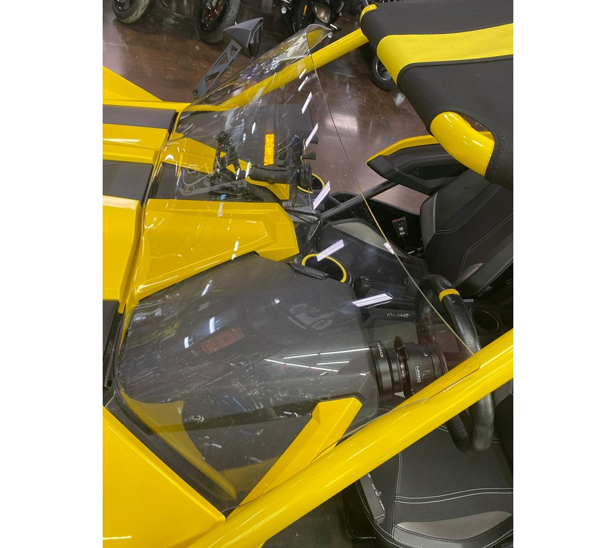 2019 Slingshot SLINGSHOT SL ICON DAYTONA YELLOW