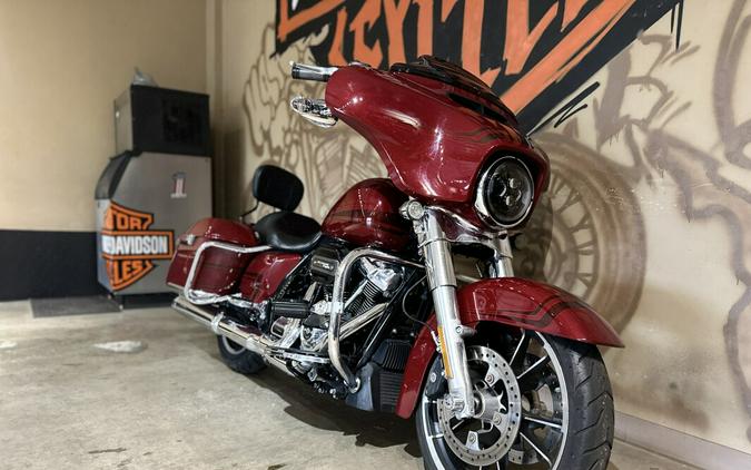 FLHX 2020 Street Glide®