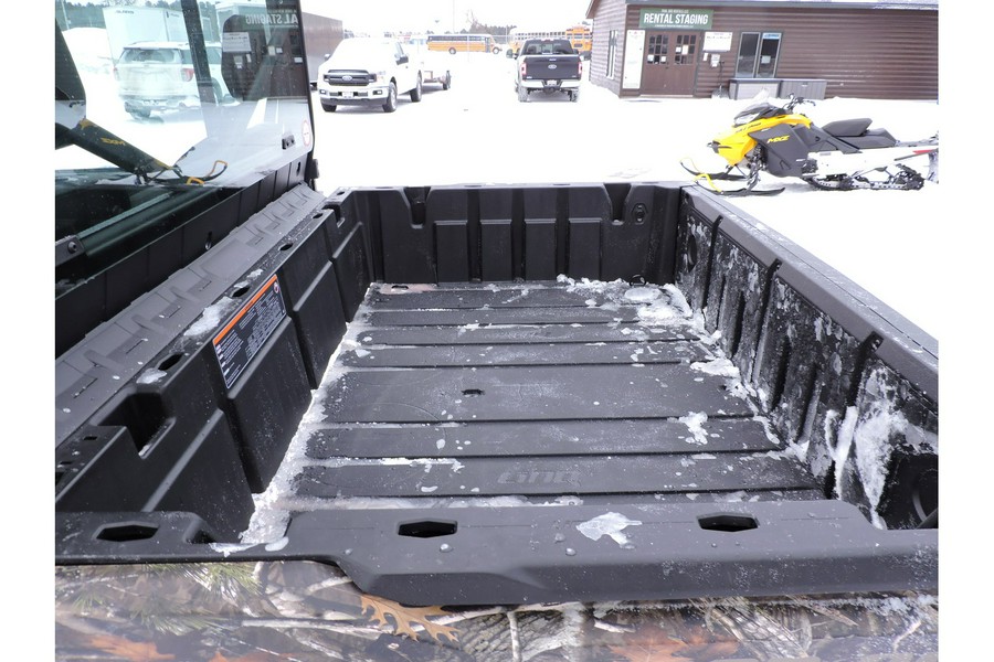 2026 Can-Am Defender XT CAB HD11