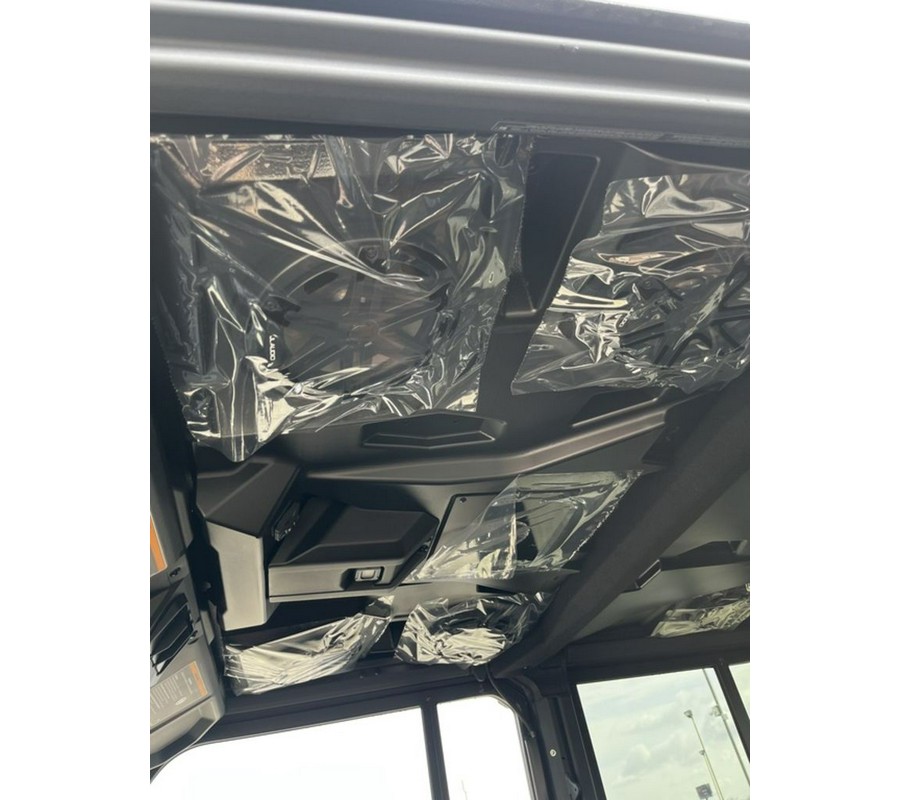 2026 Can-Am Defender MAX Lone Star Cab HD11