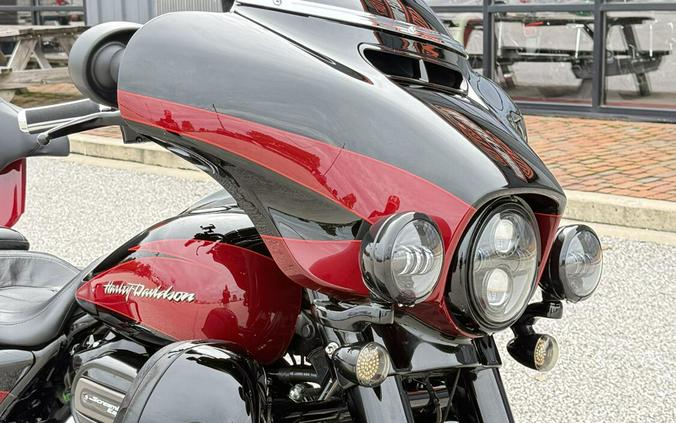 2017 Harley-Davidson® CVO™ Street Glide®