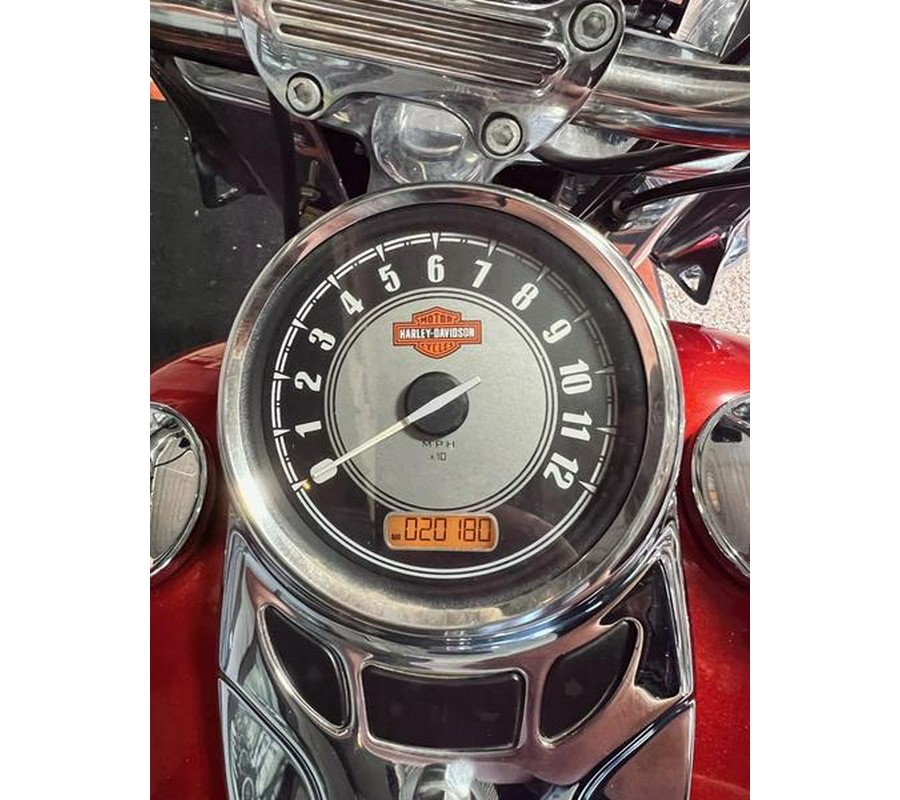 2013 Harley-Davidson® FLSTC - Heritage Softail® Classic