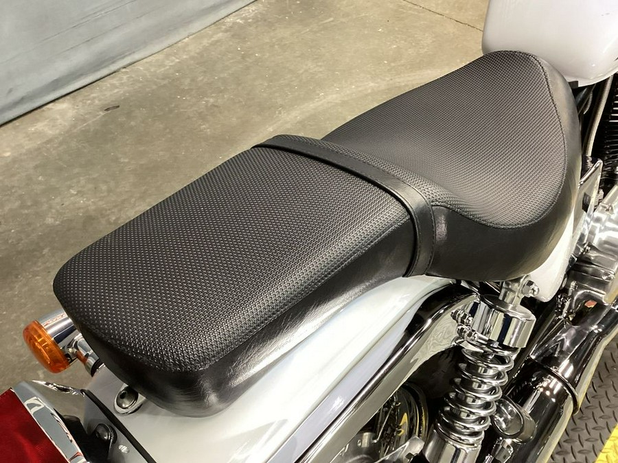 2016 Suzuki Boulevard S40