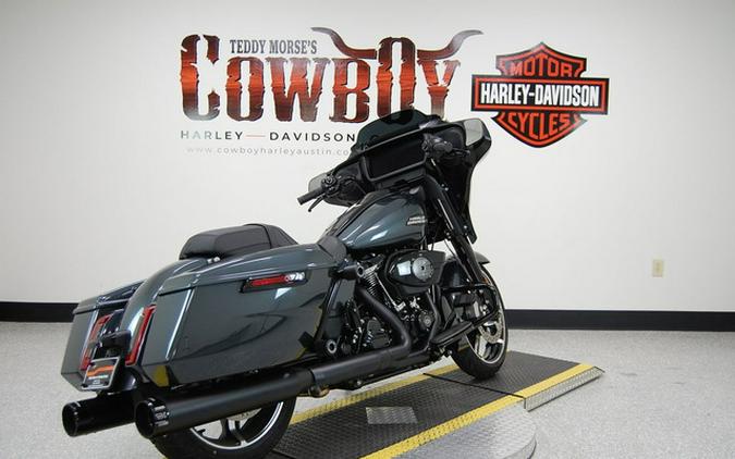 2025 Harley-Davidson FLHX - Street Glide