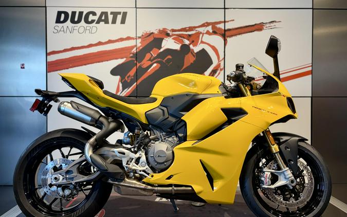 2026 Ducati PANIGALE V2 S