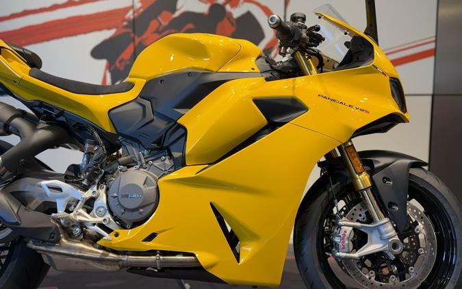 2026 Ducati PANIGALE V2 S