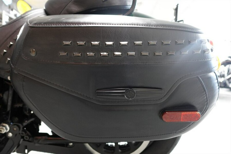 2019 Harley-Davidson Softail Heritage Classic 114
