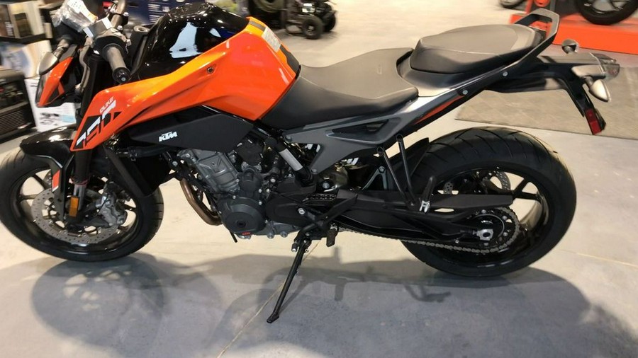 2024 KTM 790 Duke