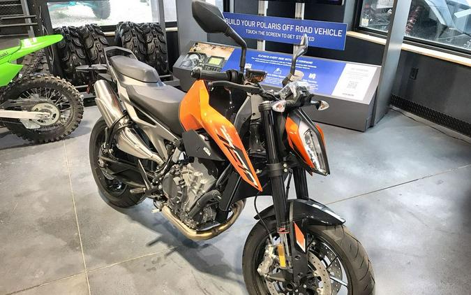 2024 KTM 790 Duke