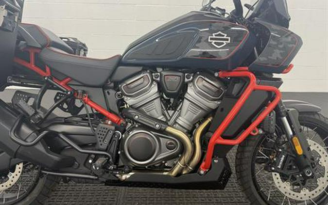 2025 Harley-Davidson CVO™ Pan America®