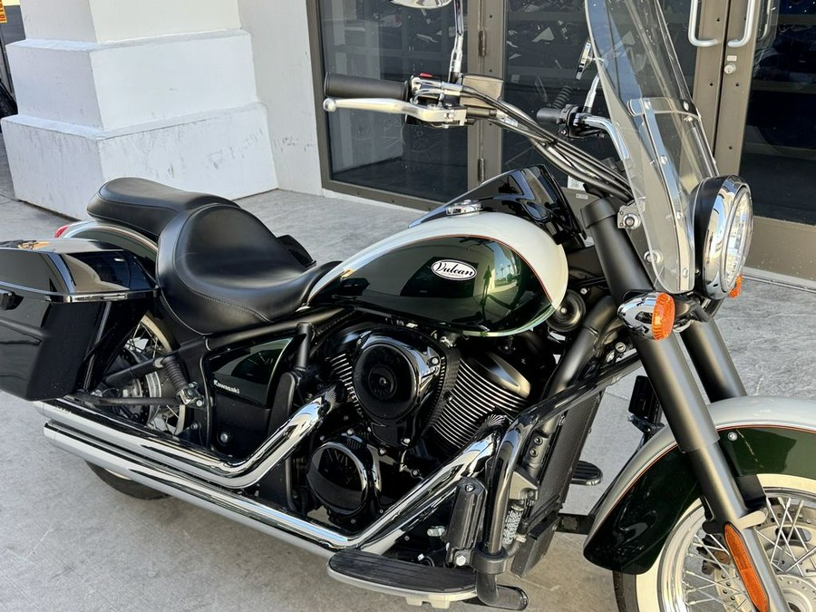 2022 Kawasaki Vulcan® 900 Classic