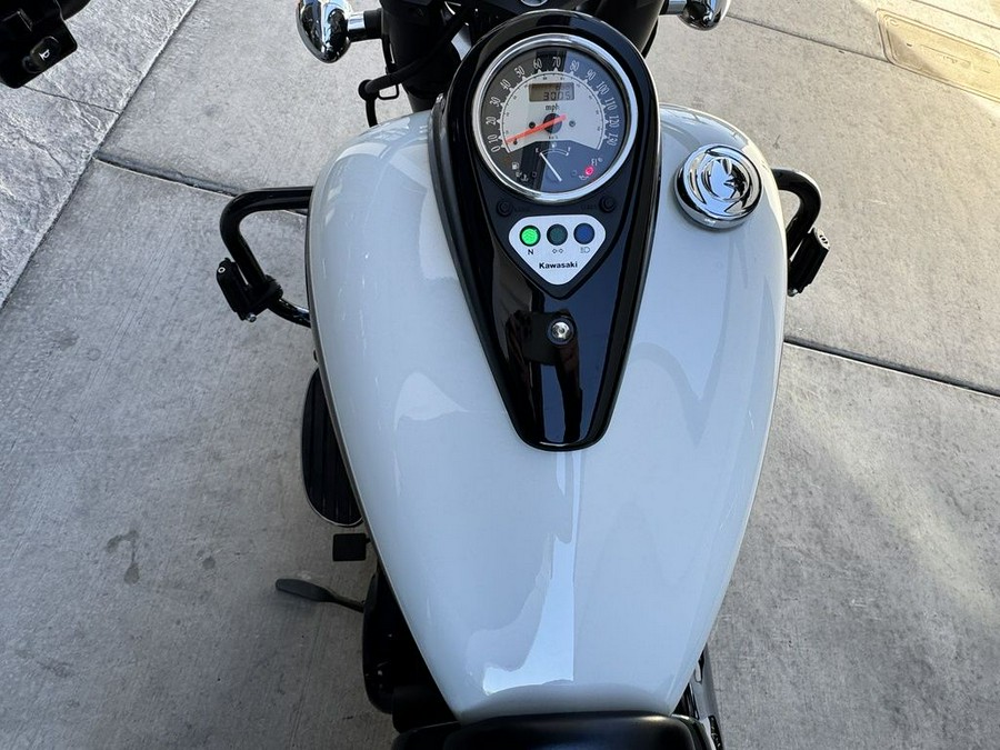 2022 Kawasaki Vulcan® 900 Classic