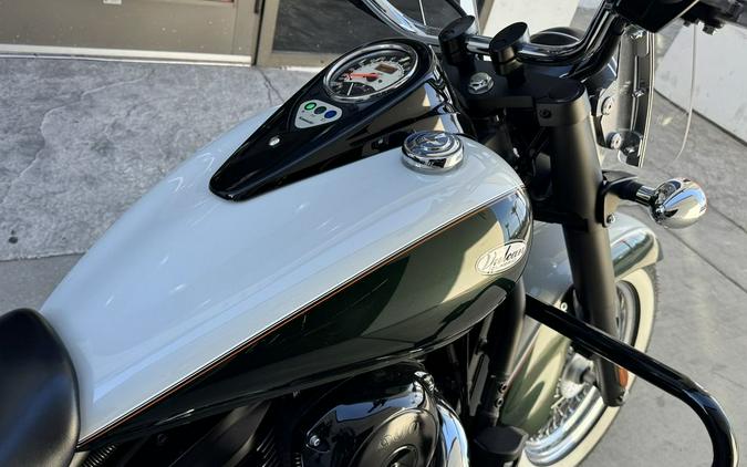 2022 Kawasaki Vulcan® 900 Classic
