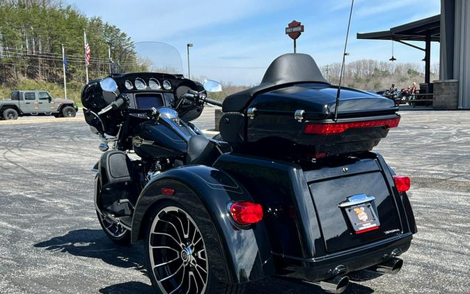2025 Harley-Davidson FLHTCUTG - Tri Glide Ultra