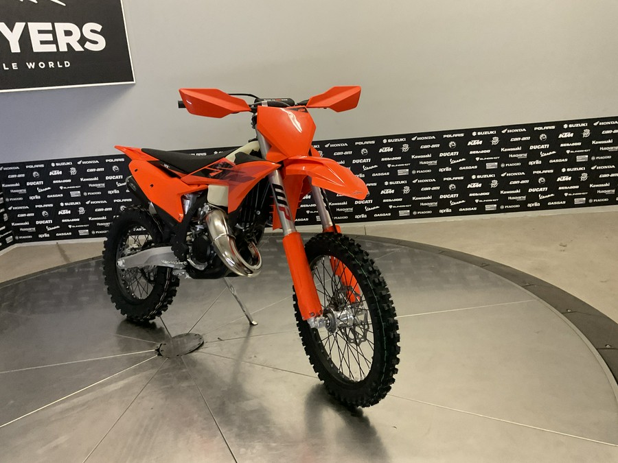 2027 KTM 125 XC - 42637M