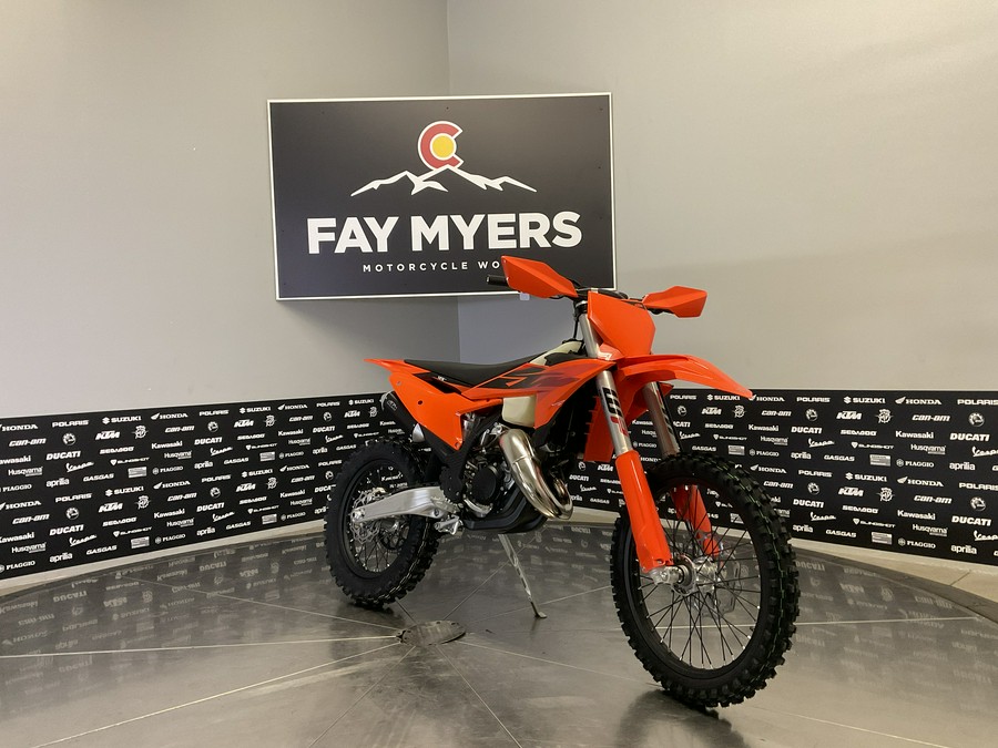 2027 KTM 125 XC - 42637M