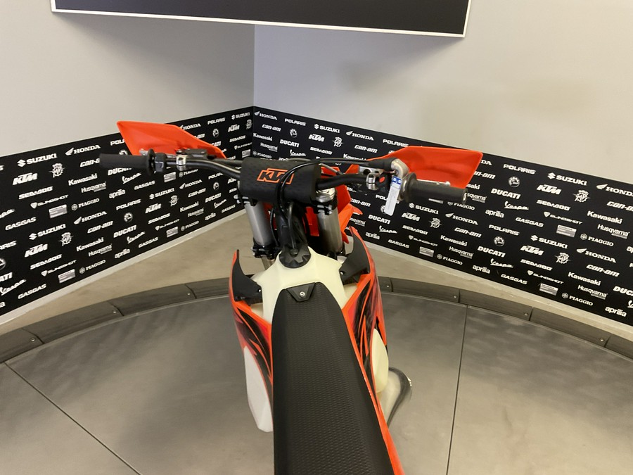 2027 KTM 125 XC - 42637M