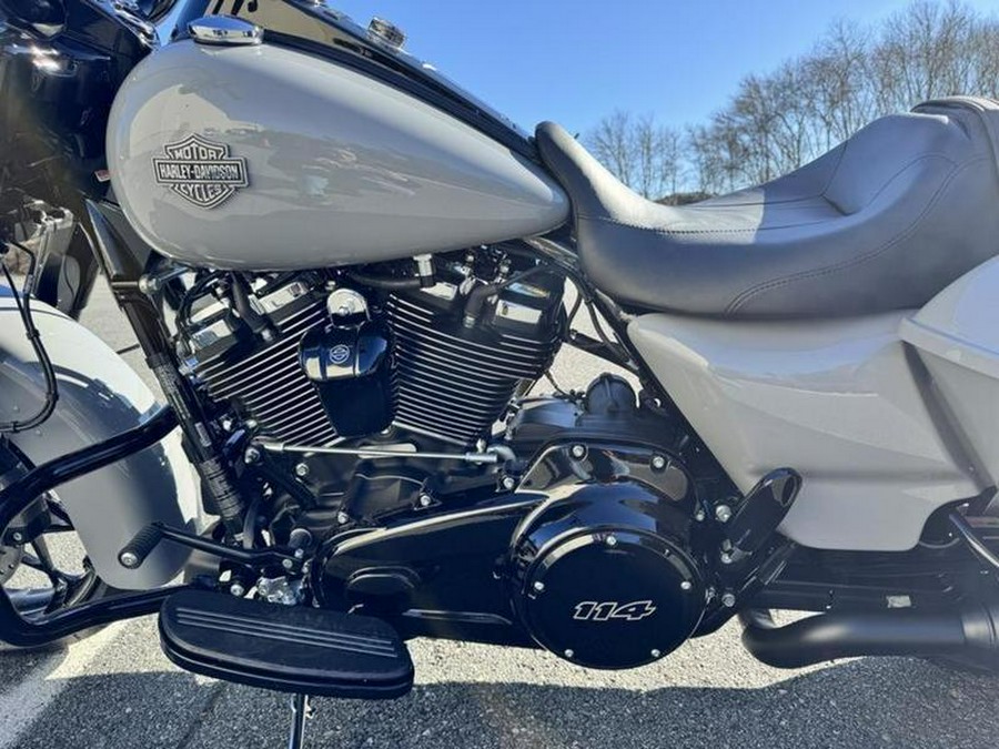 2025 Harley-Davidson® FLHRXS - Road King® Special