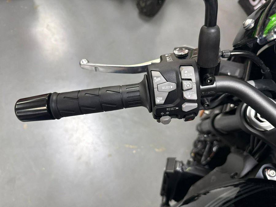 2026 Kawasaki Z900RS Cafe ABS