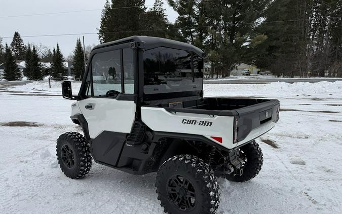 2026 DEFENDER LIMITED CAB HD11 - Can-Am