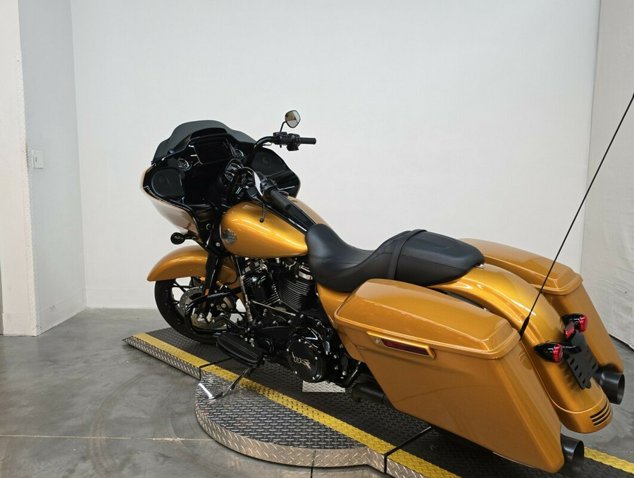 FLTRXS 2023 Road Glide Special