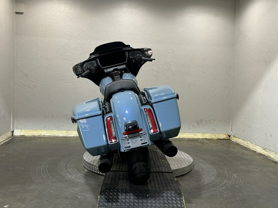 2024 Harley-Davidson Street Glide® Sharkskin Blue