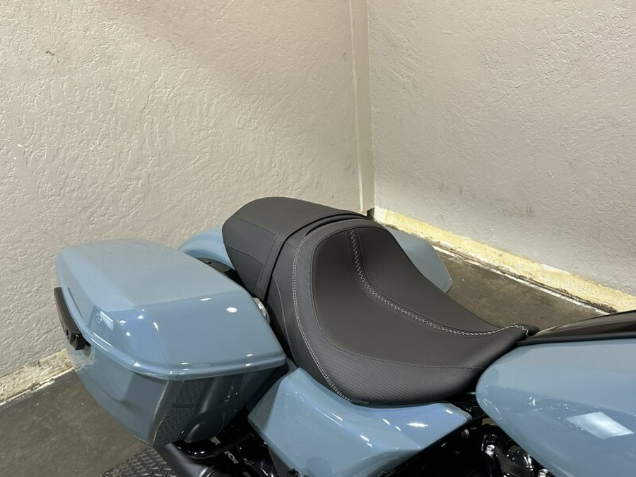 2024 Harley-Davidson Street Glide® Sharkskin Blue