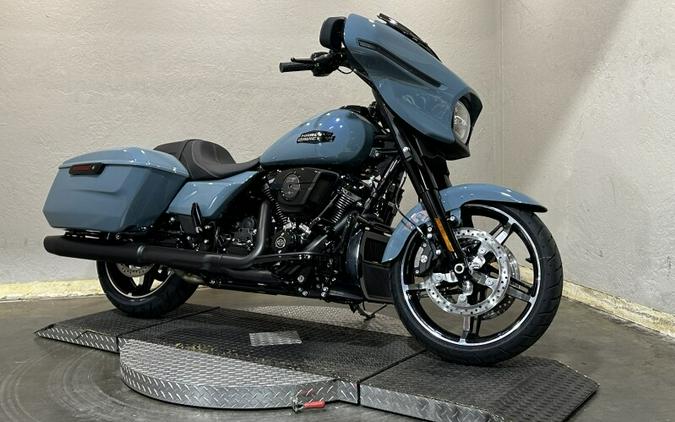2024 Harley-Davidson Street Glide® Sharkskin Blue