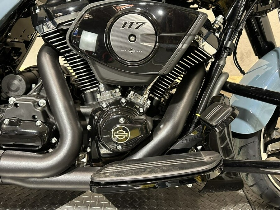 2024 Harley-Davidson Street Glide® Sharkskin Blue