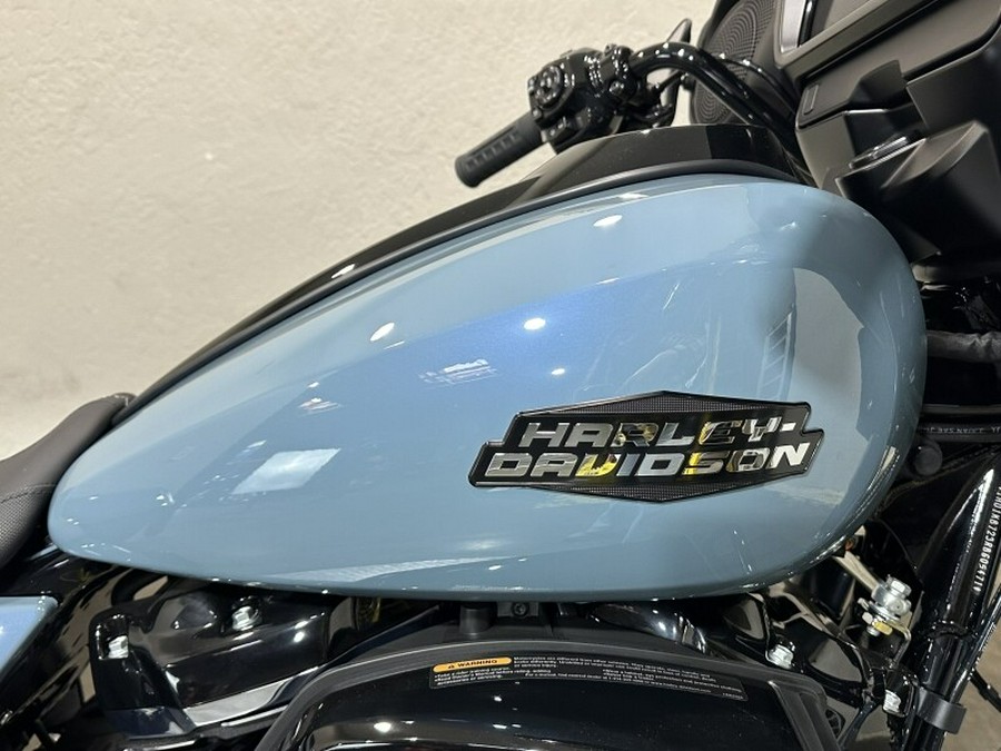 2024 Harley-Davidson Street Glide® Sharkskin Blue