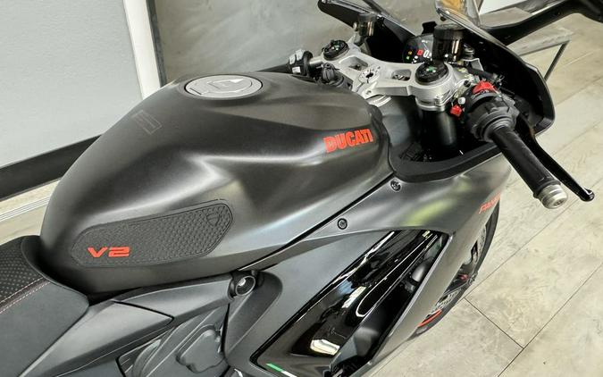 2024 Ducati Panigale V2 Black on Black