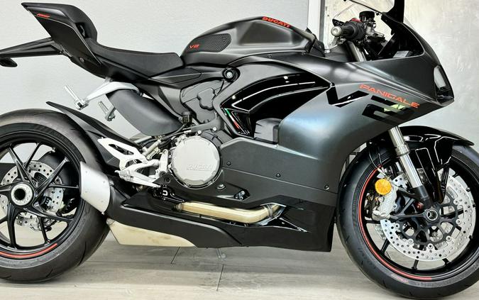 2024 Ducati Panigale V2 Black on Black