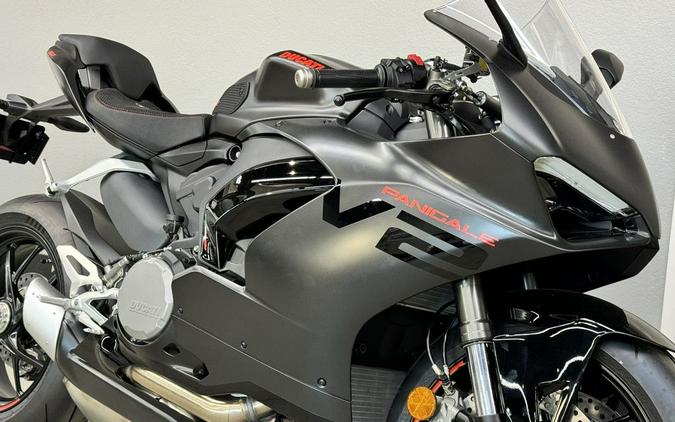 2024 Ducati Panigale V2 Black on Black