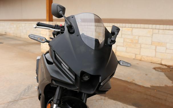 2026 YAMAHA YZFR3 ABS