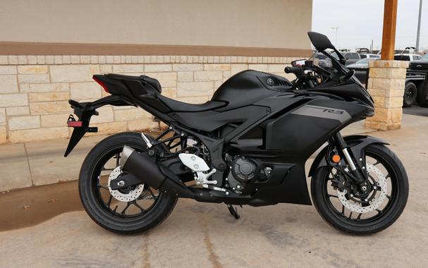 2026 YAMAHA YZFR3 ABS