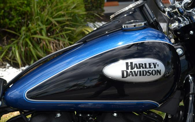 2022 Harley-Davidson Heritage Classic 114 Reef Blue/Vivid Black - FLHCS