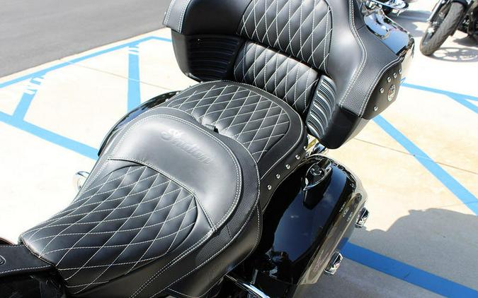 2024 Indian Motorcycle® Roadmaster® Black Metallic/Titanium Metallic