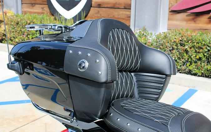 2024 Indian Motorcycle® Roadmaster® Black Metallic/Titanium Metallic