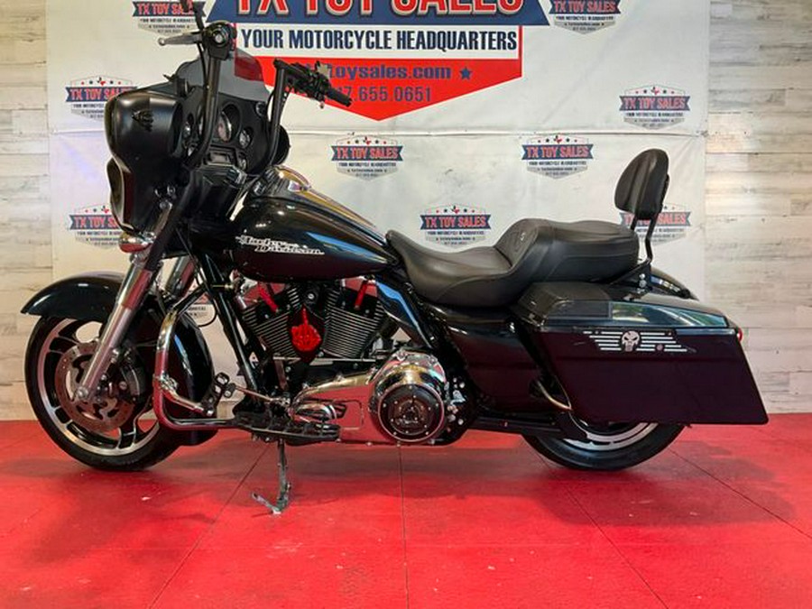 2013 Harley-Davidson Street Glide Base