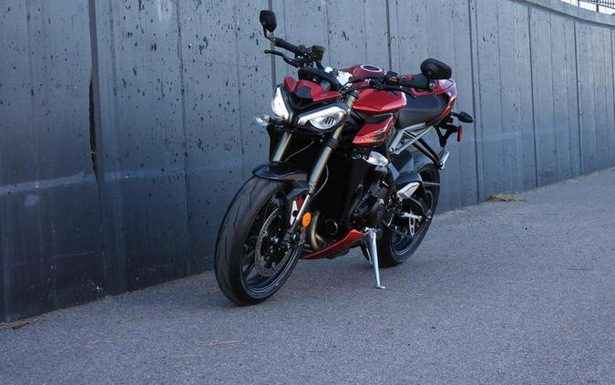 2024 Triumph Street Triple 765 RS Carnival Red