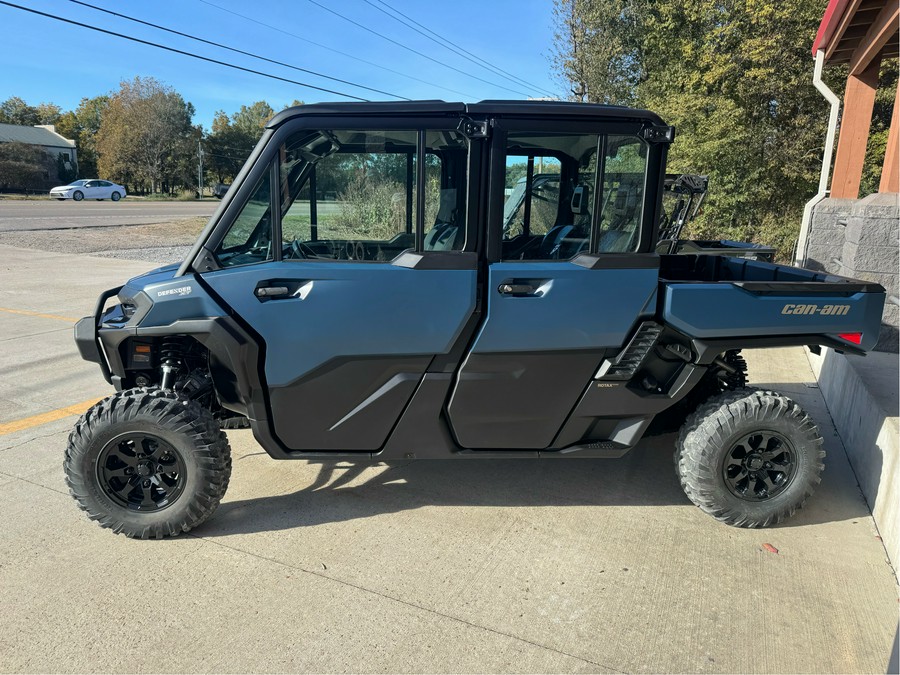 2026 Can-Am Defender MAX XT CAB HD11