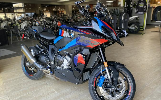 2026 BMW M 1000 XR