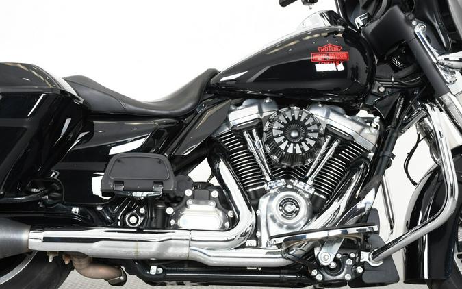 2022 Harley-Davidson® FLHT Electra Glide® Standard