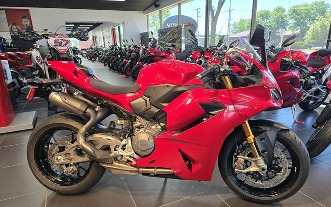 2026 Ducati Panigale V2 S